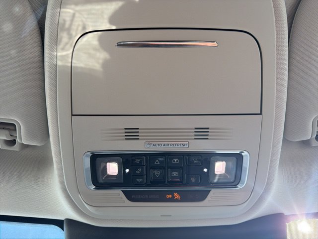 New 2026 Lincoln Navigator Reserve w/ Jet Appearance Package AWD/4WD image 32