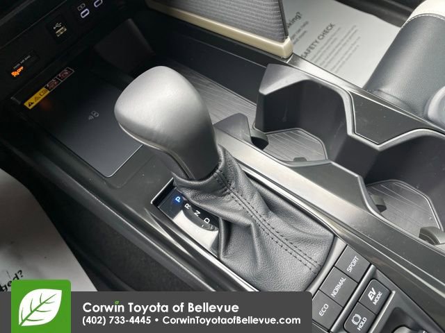 Used 2026 Toyota Camry SE w/ Multimedia Upgrade Package image 15