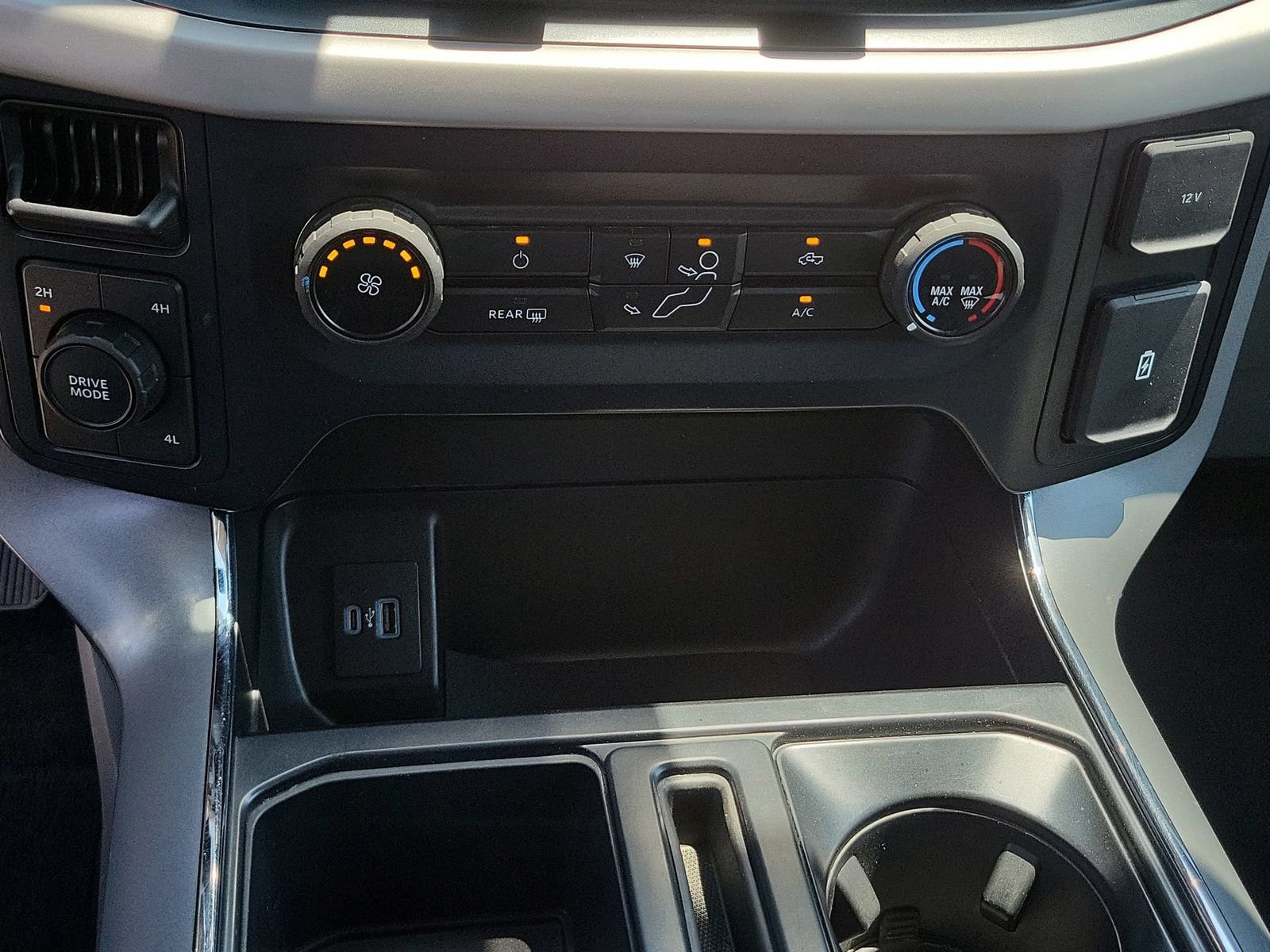 Used 2023 Ford F150 XLT AWD/4WD image 35
