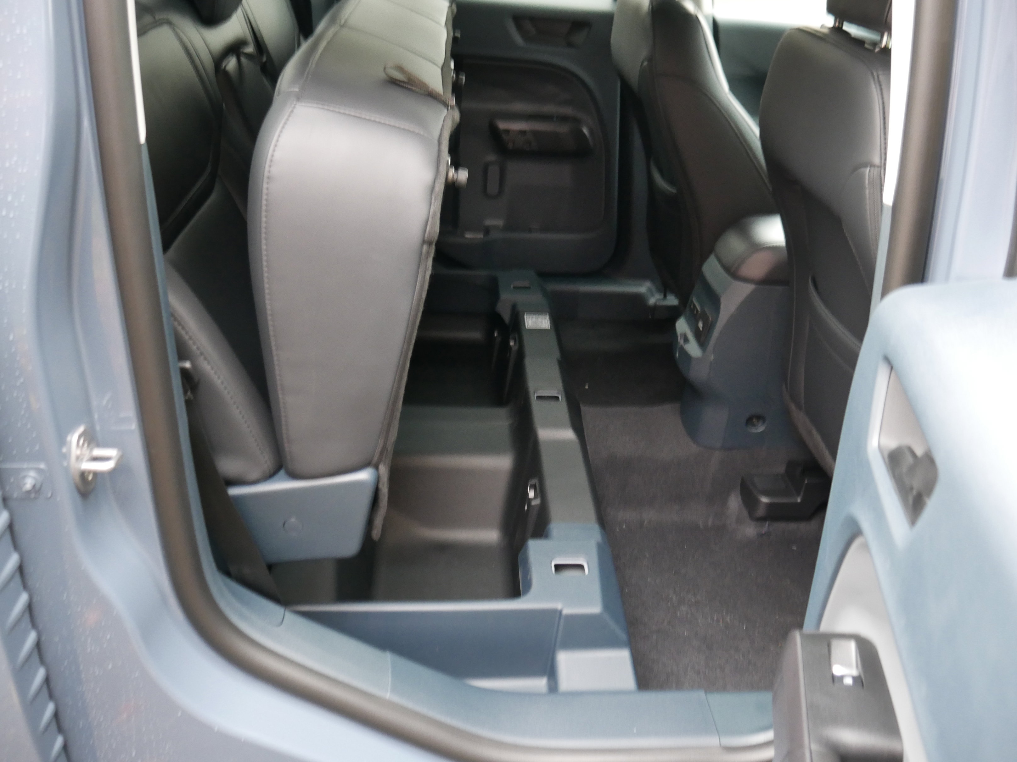 New 2025 Ford Maverick Lariat w/ Black Appearance Package image 30