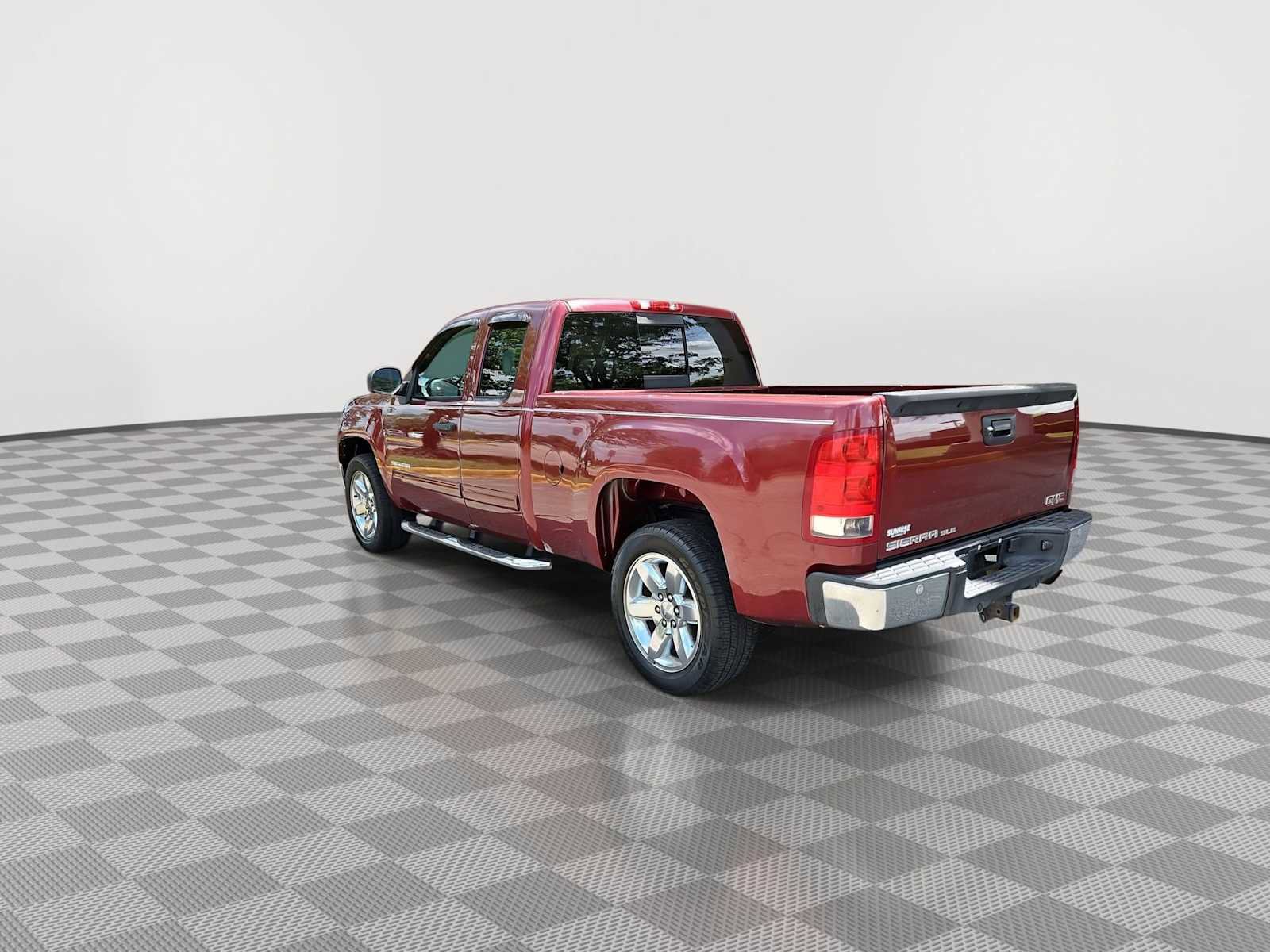 Used 2013 GMC Sierra 1500 SLE w/ SLE Preferred Package RWD image 6