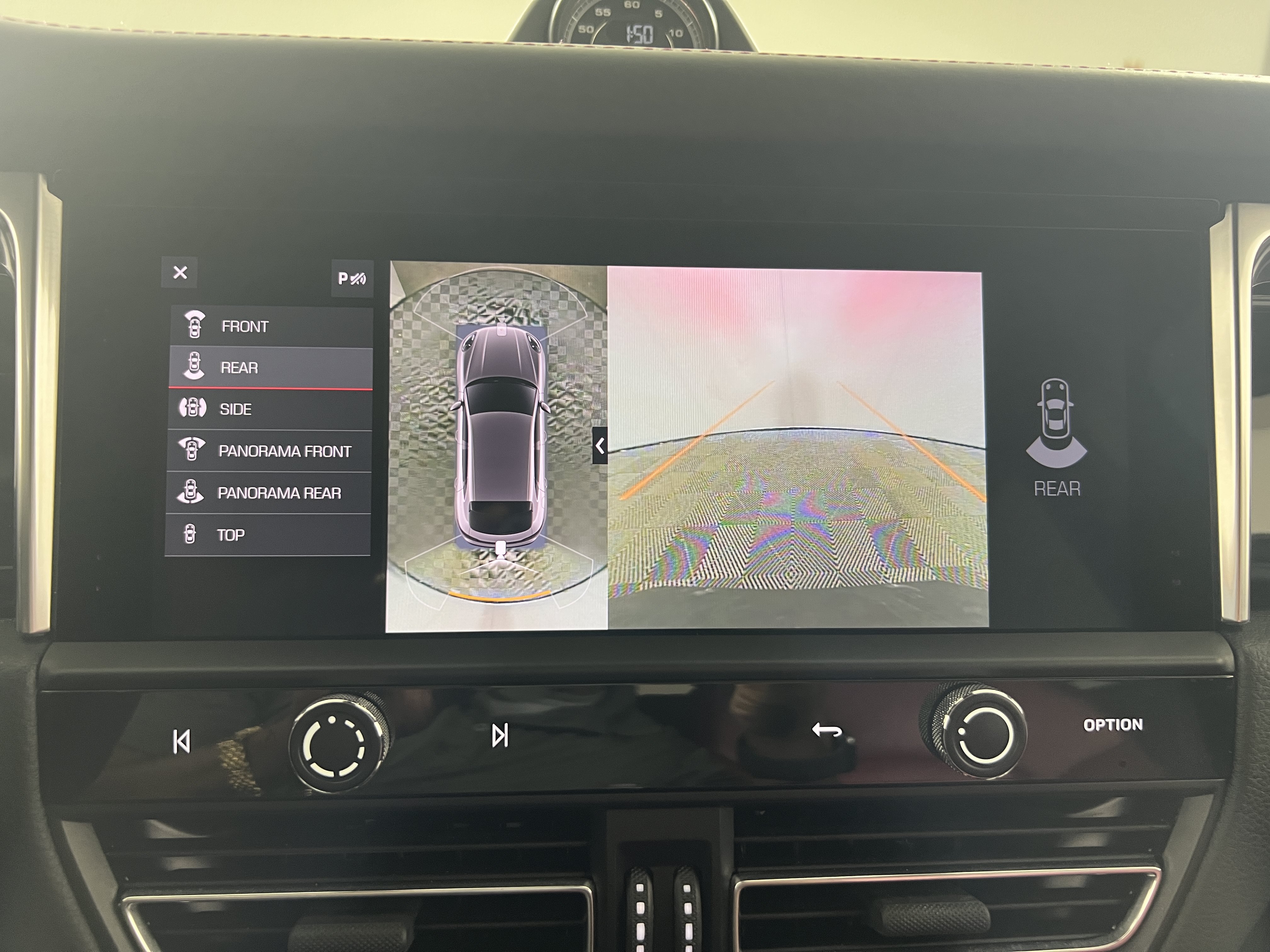 Certified 2024 Porsche Macan Turbo AWD/4WD image 24