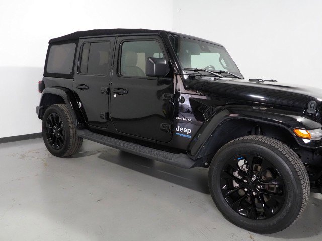 Used 2022 Jeep Wrangler Unlimited Sahara w/ Safety Group image 43