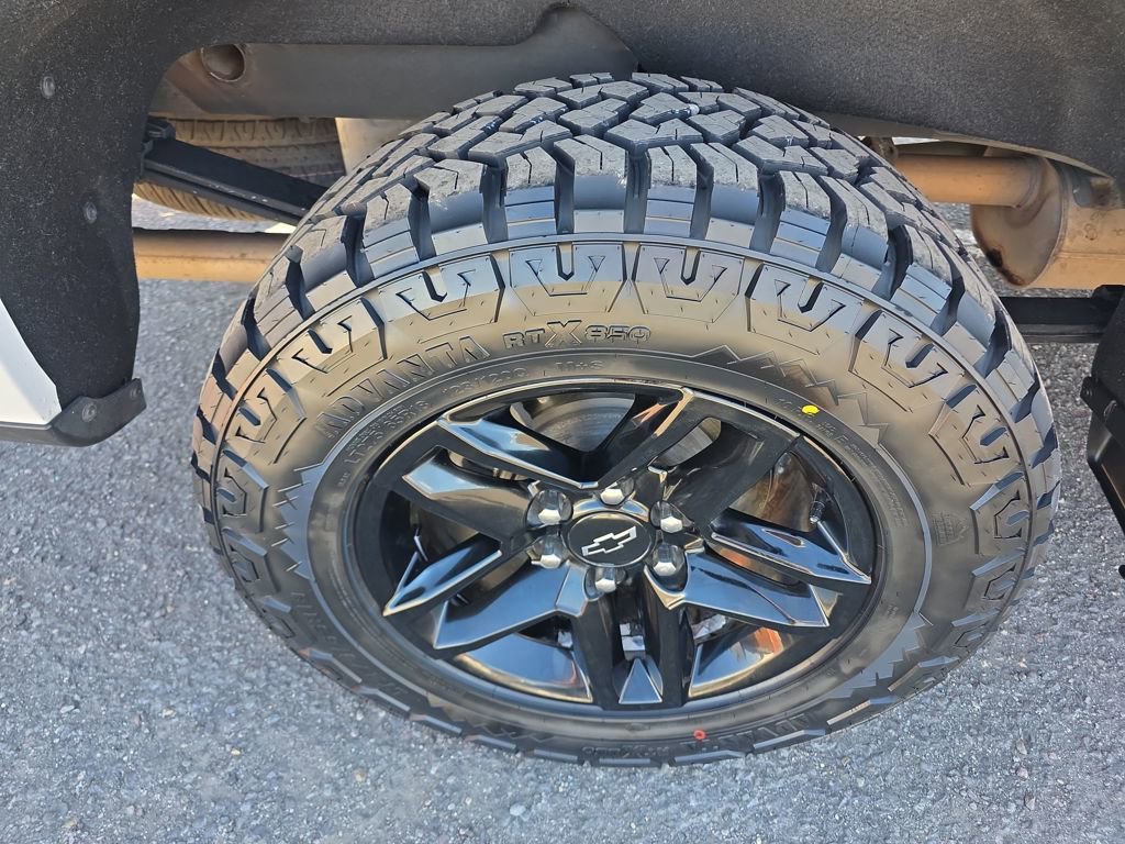 Used 2021 Chevrolet Silverado 1500 LT Trail Boss w/ Convenience Package II image 32