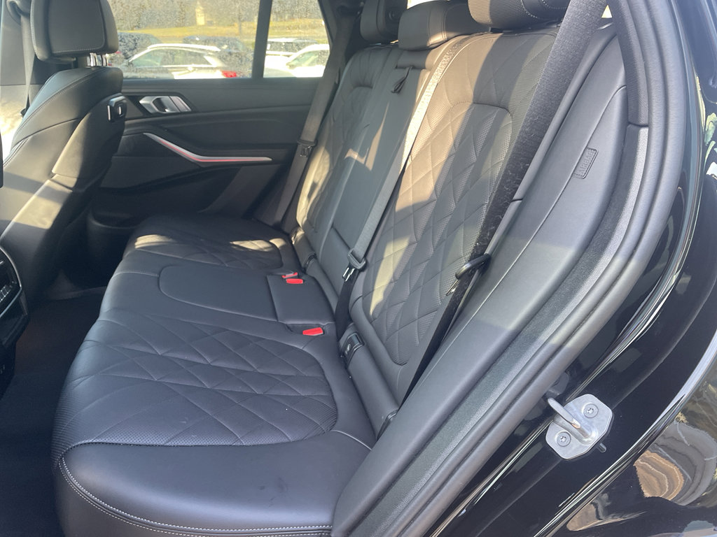 Used 2025 BMW X5 xDrive40i w/ Climate Comfort Package image 14