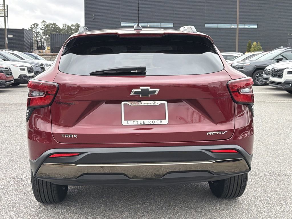 Used 2024 Chevrolet Trax ACTIV w/ Driver Confidence Package image 4