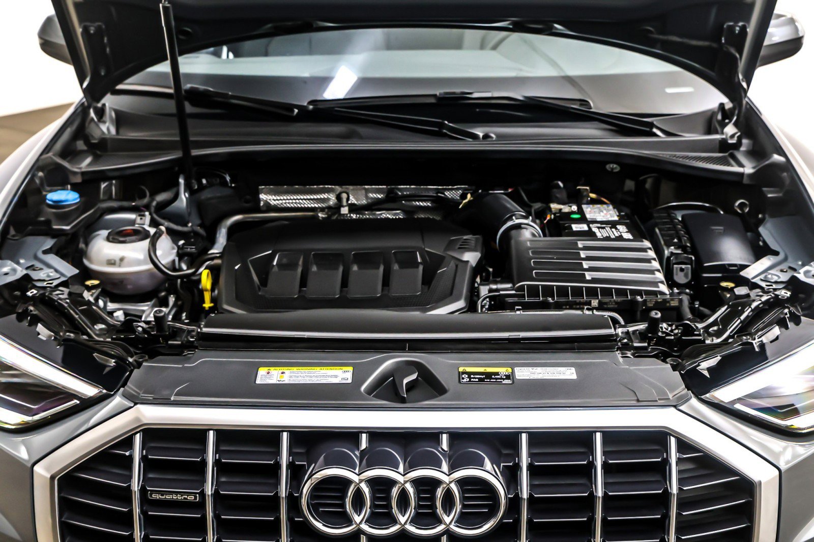 Used 2020 Audi Q3 2.0T Premium Plus w/ Premium Plus Package image 11