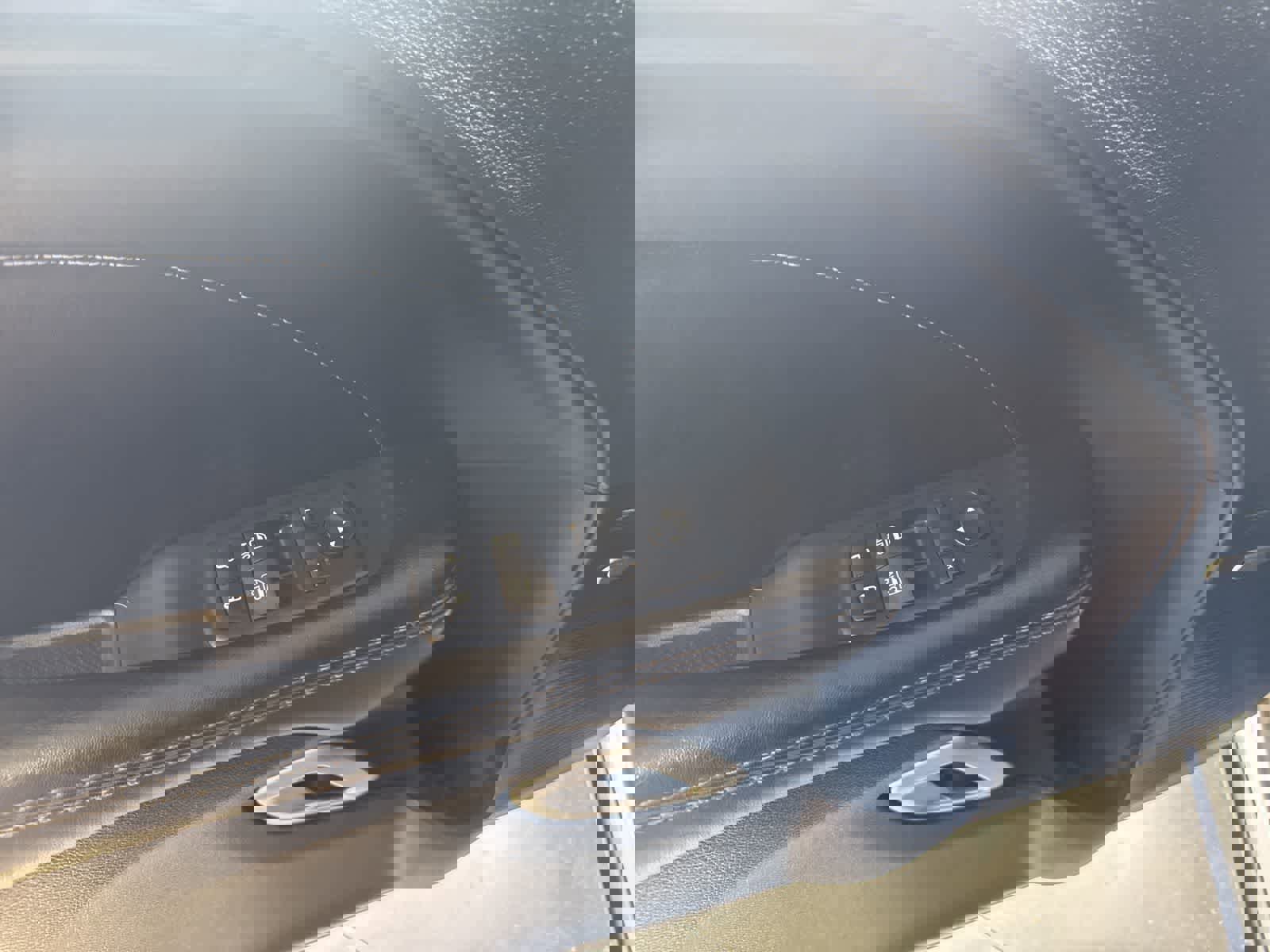 Used 2016 Dodge Challenger SXT Plus image 15