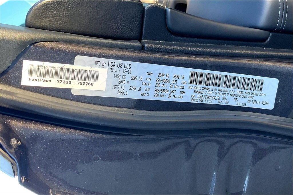 Used 2019 Jeep Grand Cherokee Overland image 27