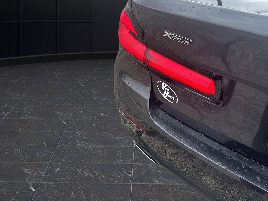 Used 2023 BMW 530i xDrive w/ Premium Package image 34