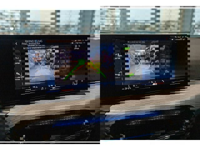 New 2026 BMW 330i xDrive Sedan w/ Convenience Package image 71