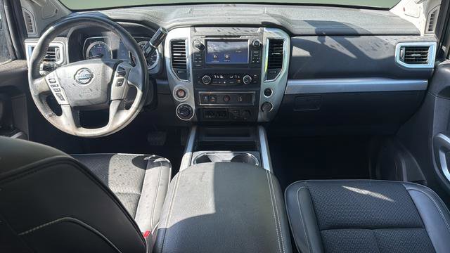 Used 2017 Nissan Titan PRO-4X AWD/4WD image 7