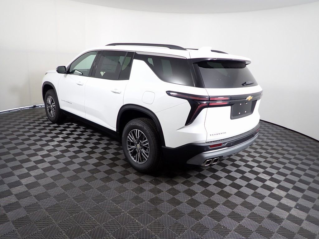 New 2026 Chevrolet Traverse LT w/ LPO, Floor Liner Package image 10