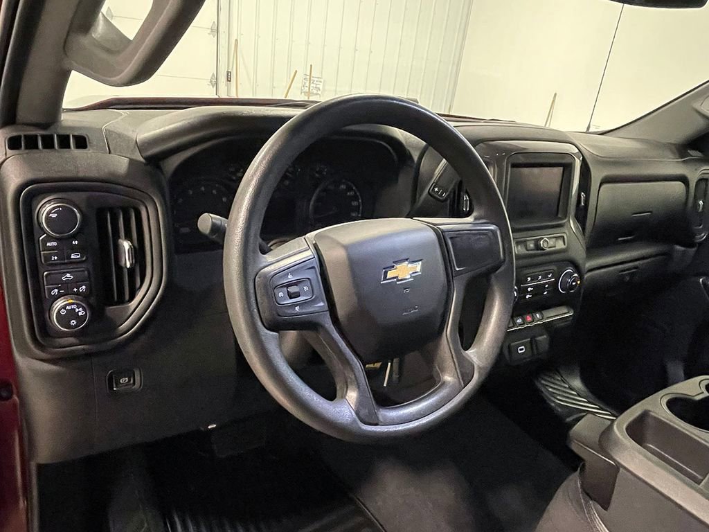 Used 2020 Chevrolet Silverado 1500 Custom w/ Custom Value Package image 19