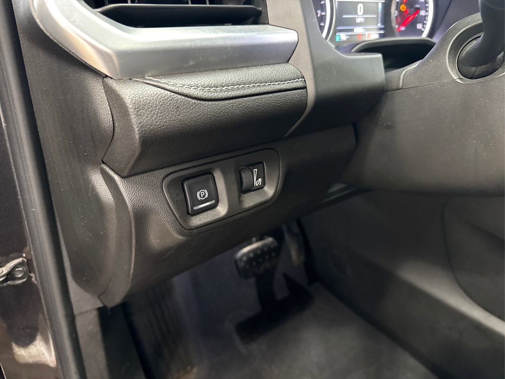 Used 2017 GMC Acadia SLT w/ LPO, Floor Liner Package image 37