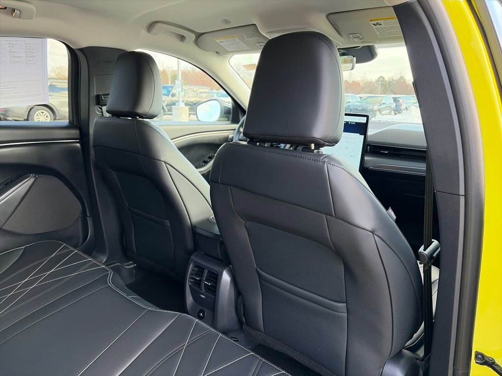 Used 2025 Ford Mustang Mach-E Select w/ Comfort Package Lite image 34