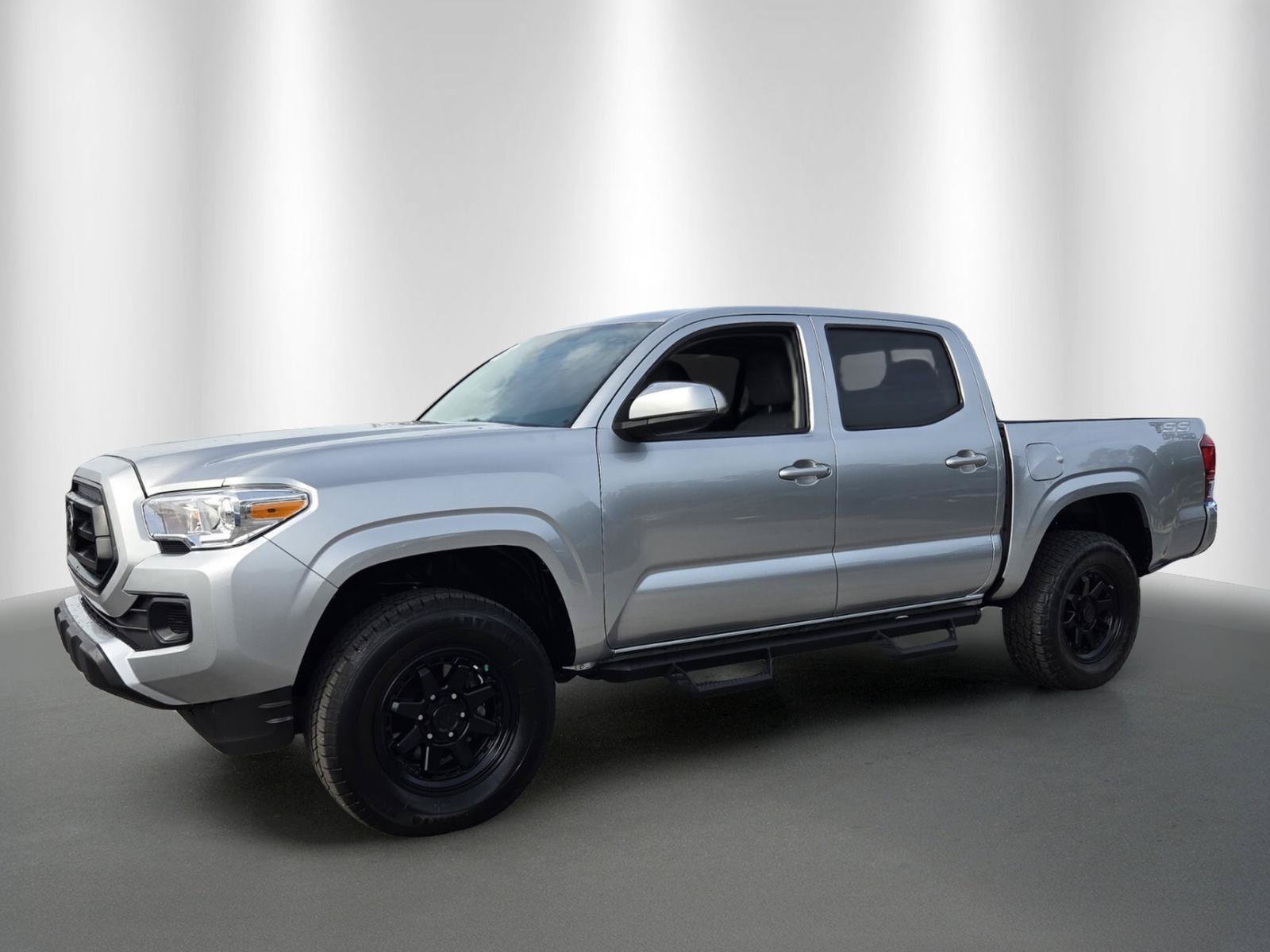 Used 2023 Toyota Tacoma SR AWD/4WD image 3