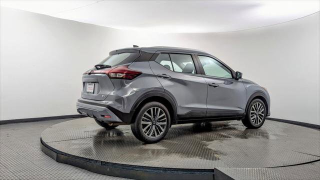 Used 2021 Nissan Kicks SV image 8