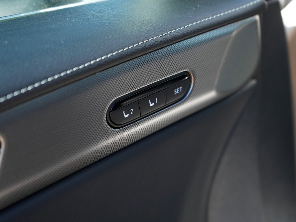 New 2026 INFINITI QX60 Luxe w/ Cargo Package image 7