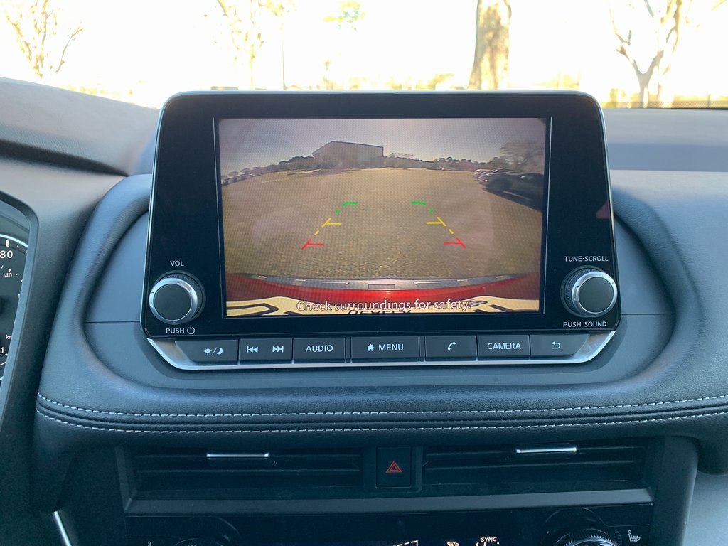 Used 2023 Nissan Rogue SV w/ SV Premium B Package image 18