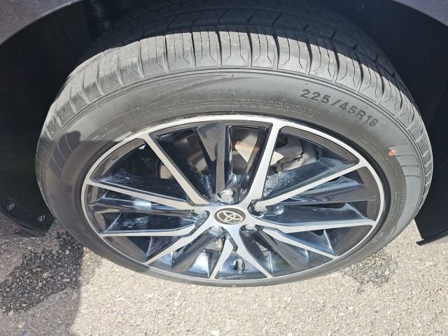 Used 2022 Toyota Camry SE FWD image 19
