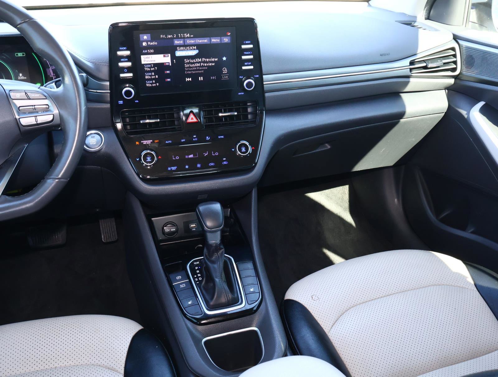 Used 2022 Hyundai Ioniq SE image 10