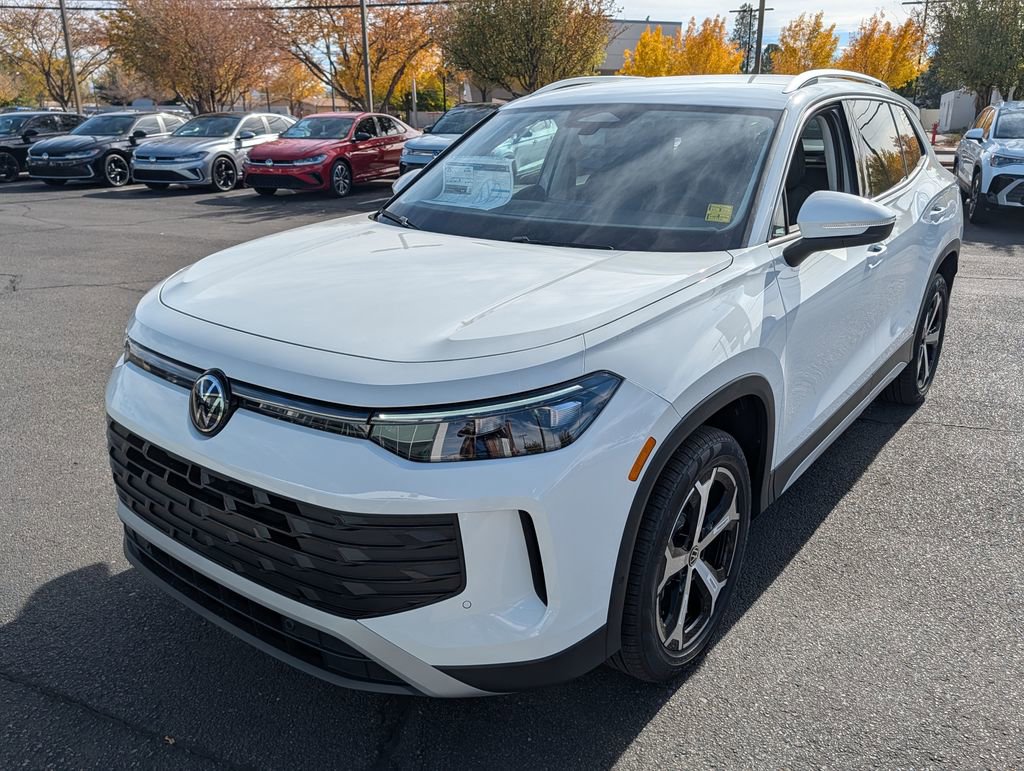 New 2026 Volkswagen Tiguan SE image 9