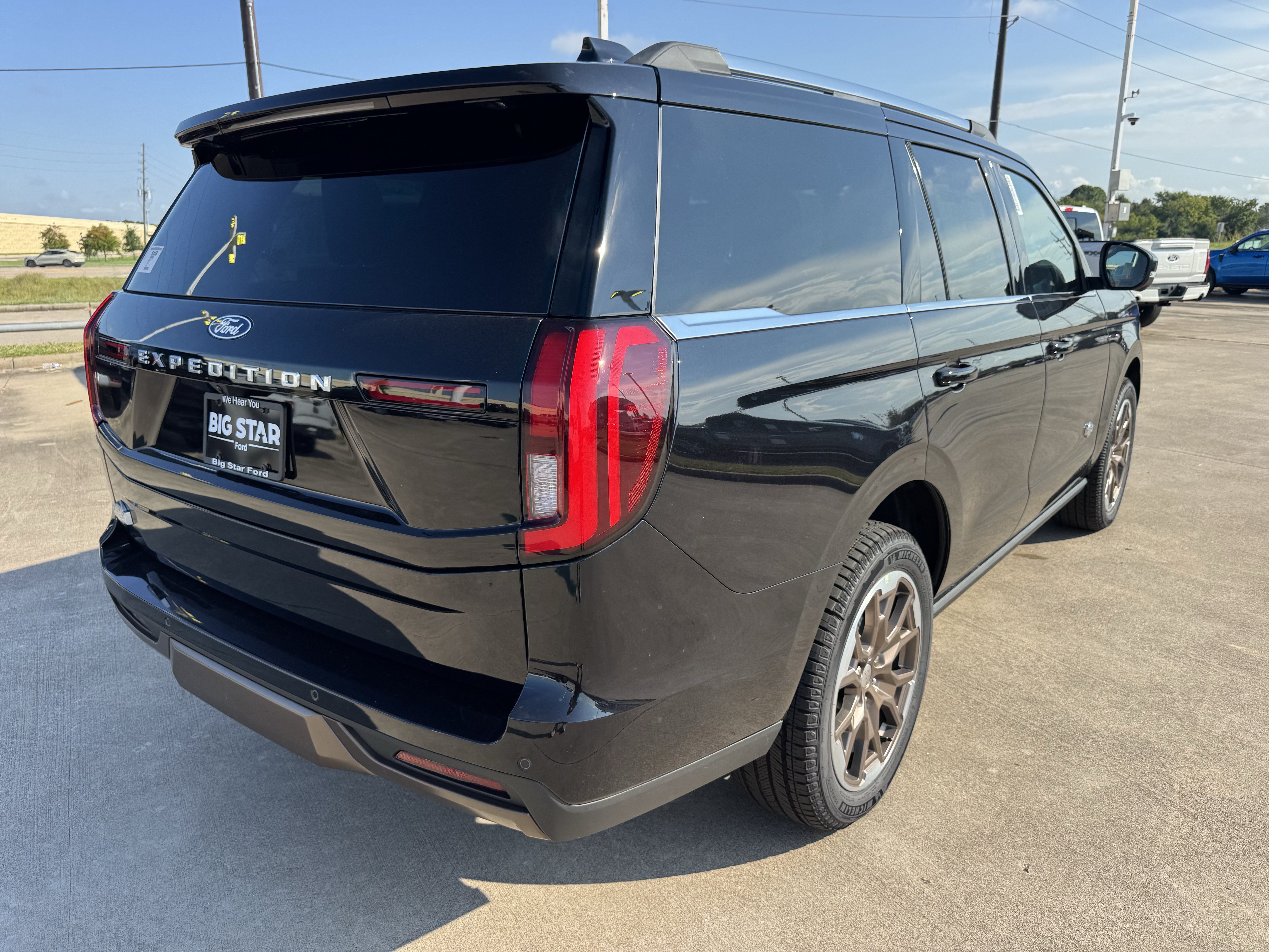 New 2027 Ford Expedition King Ranch RWD image 8