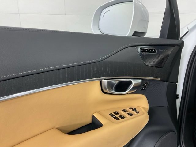 Used 2024 Volvo XC90 T8 Ultimate w/ Protection Package Premier AWD/4WD image 29