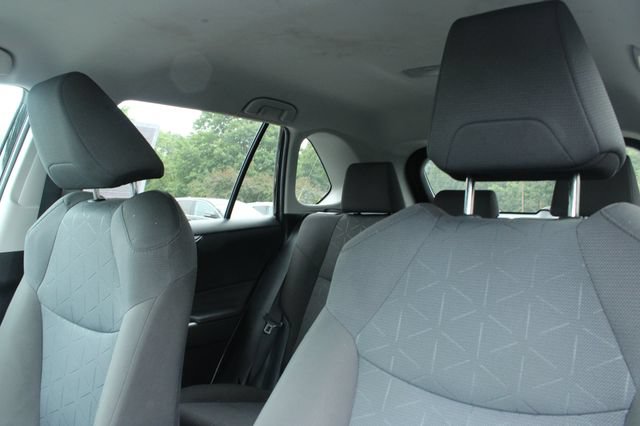 Used 2022 Toyota RAV4 XLE FWD image 14