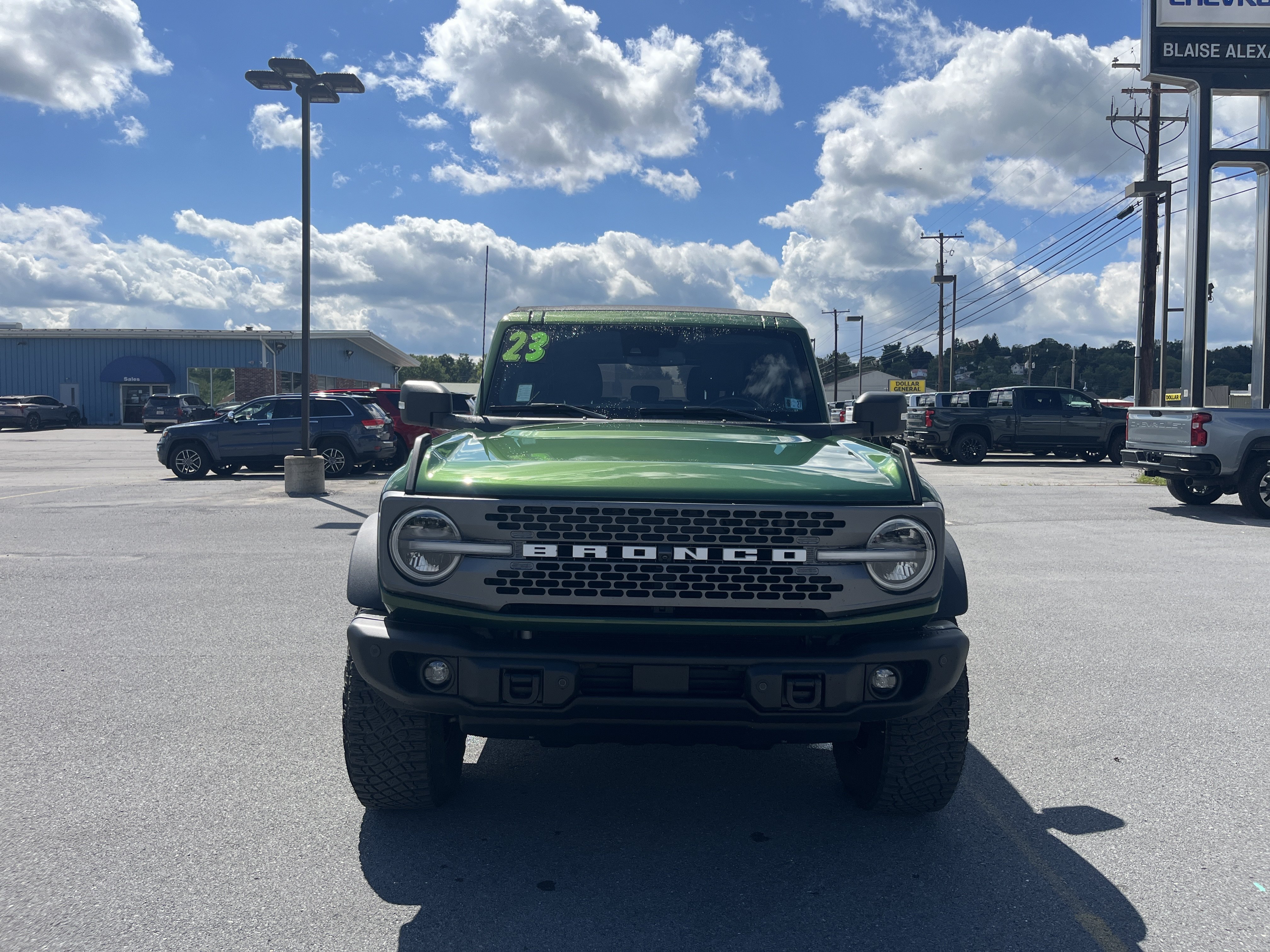 Used 2023 Ford Bronco Badlands w/ Sasquatch Package AWD/4WD image 10