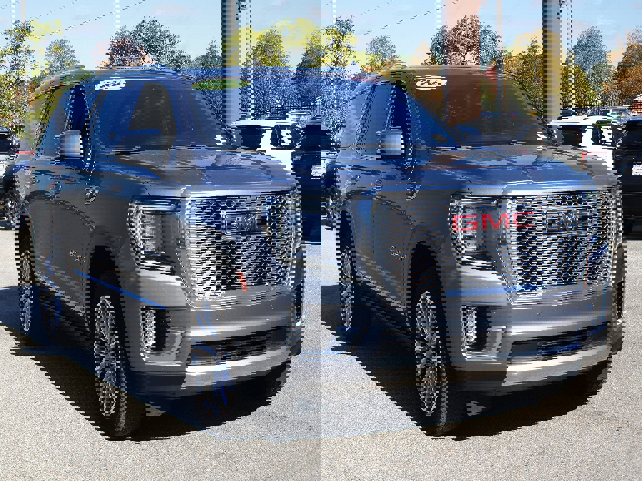 Used 2021 GMC Yukon Denali w/ Denali Premium Package image 26