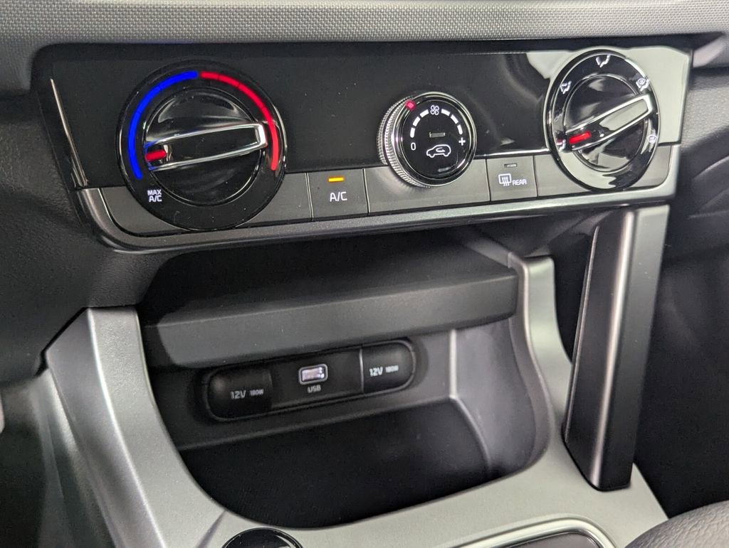 New 2026 Kia Seltos LX image 19