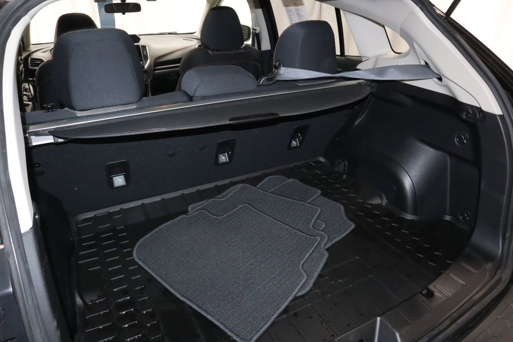 Used 2023 Subaru Crosstrek 2.0i Premium image 18