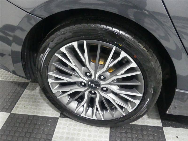 Used 2023 Kia Forte GT-Line FWD image 17