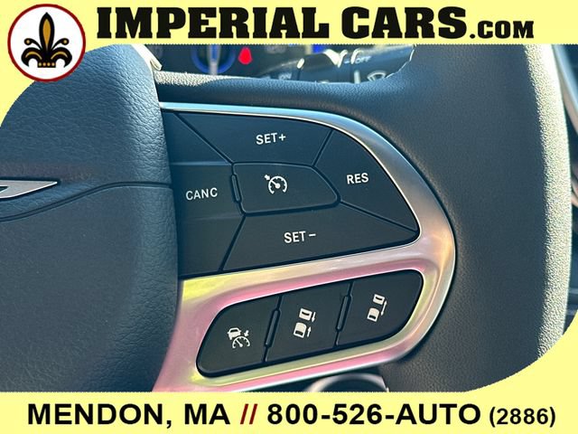 New 2027 Chrysler Pacifica Select AWD/4WD image 27