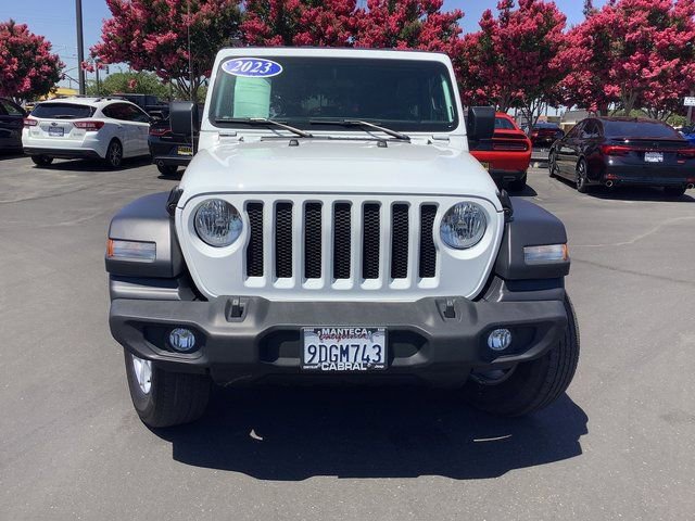 Used 2023 Jeep Wrangler Sport S image 4