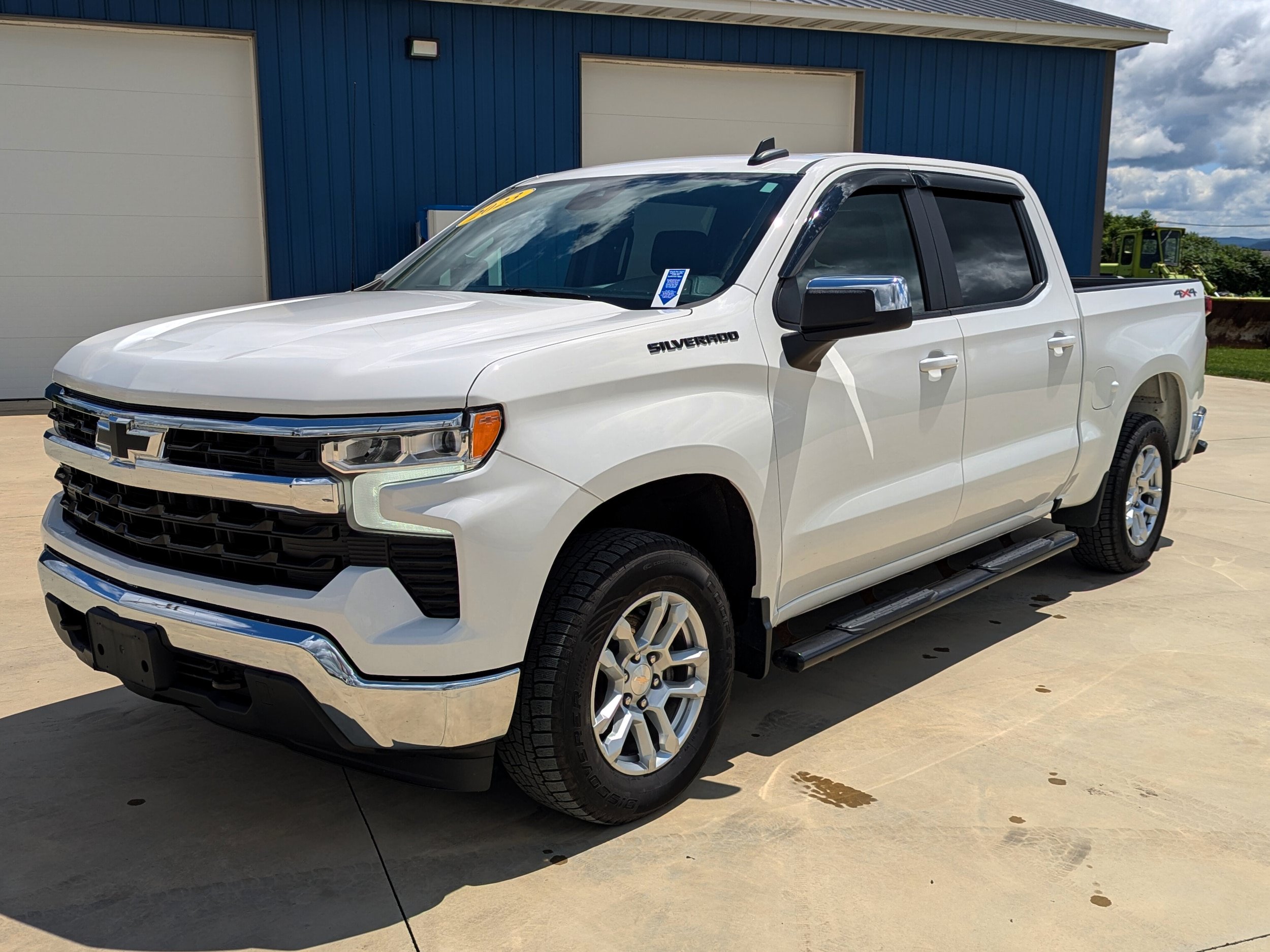 Used 2023 Chevrolet Silverado 1500 LT w/ LPO, Dark Essentials Package AWD/4WD image 1