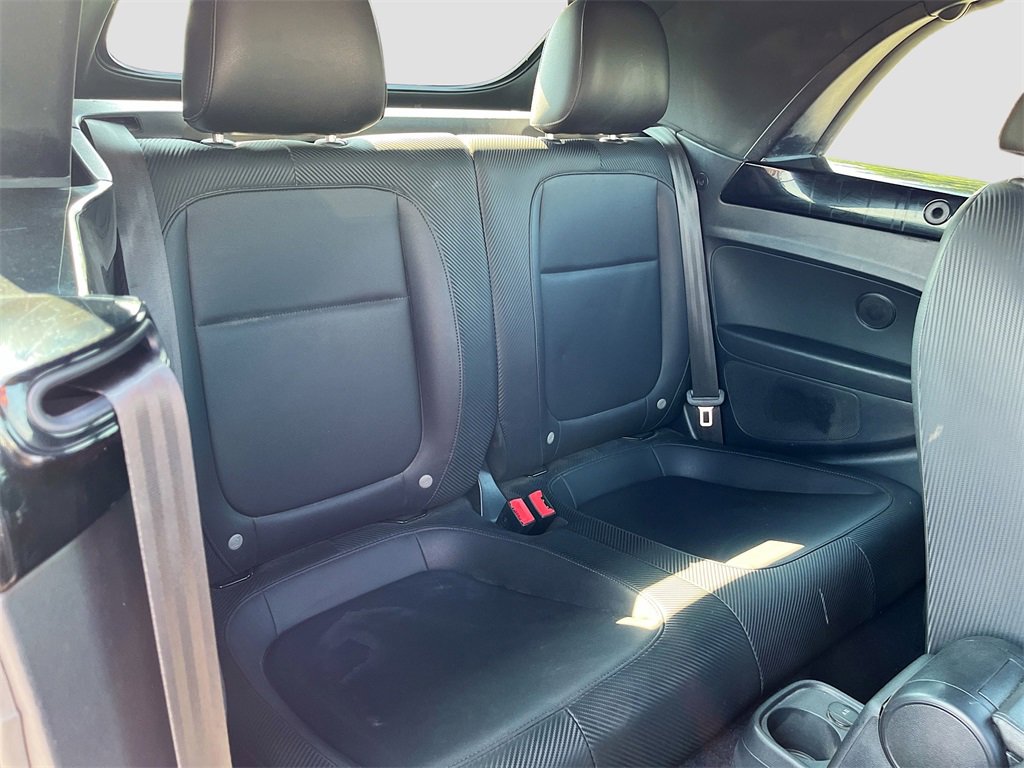 Used 2019 Volkswagen Beetle 2.0T S image 24
