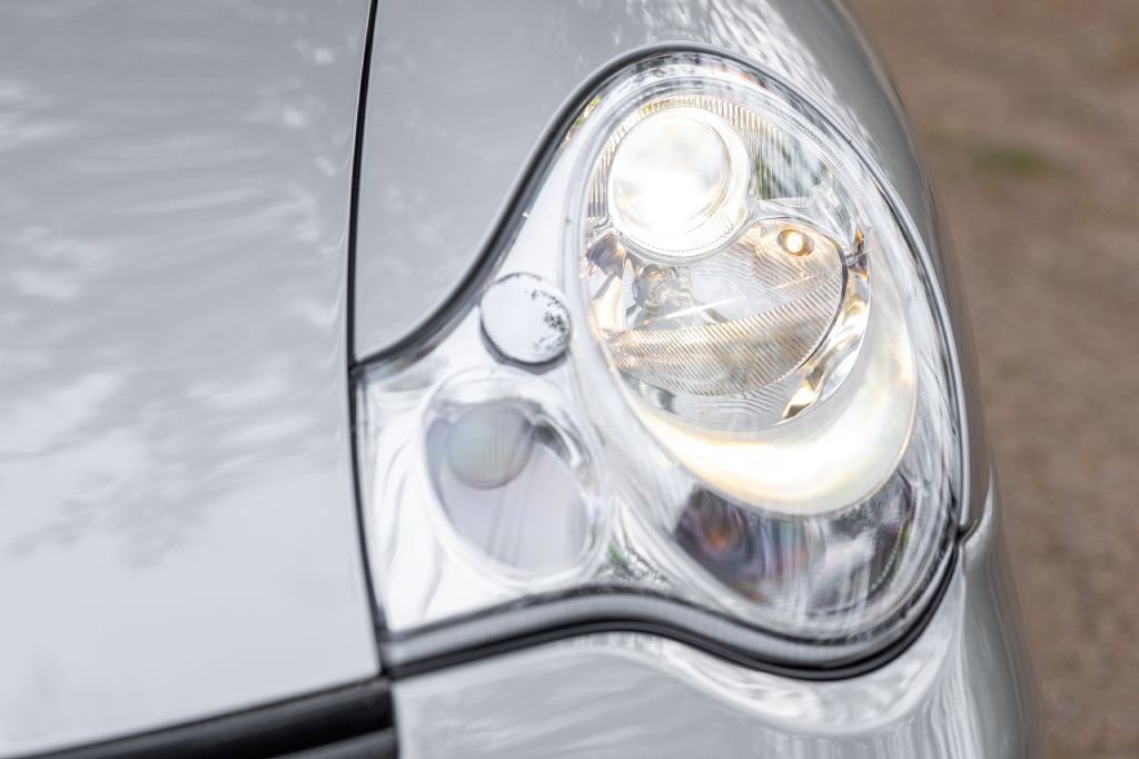 Used 2002 Porsche 911 GT2 image 19