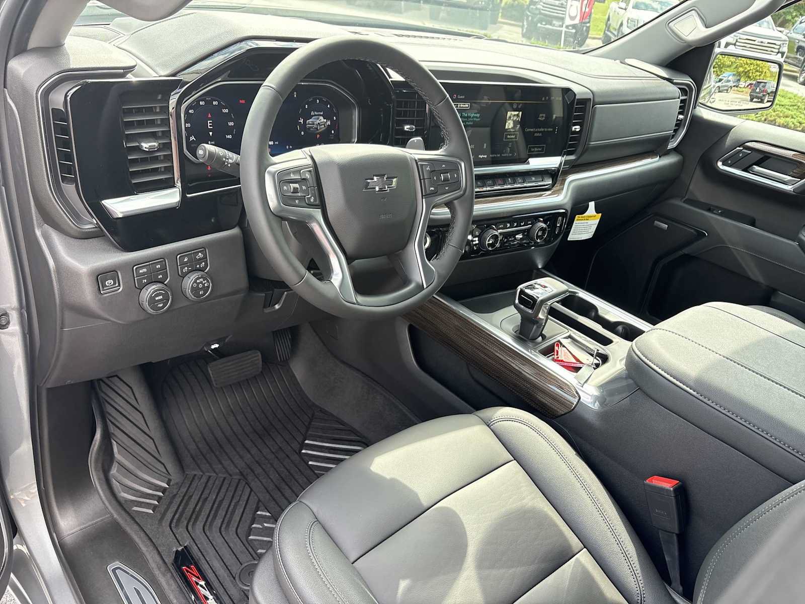New 2026 Chevrolet Silverado 1500 RST w/ Safety Package AWD/4WD image 10