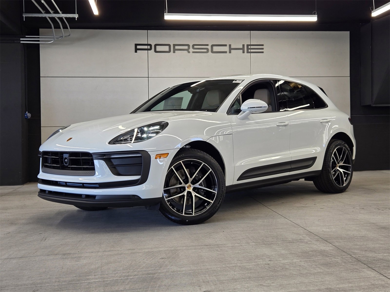 New 2025 Porsche Macan