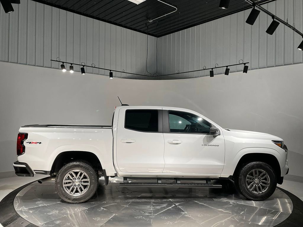 Used 2023 Chevrolet Colorado LT w/ LT Convenience Package image 10