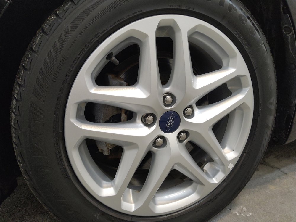 Used 2016 Ford Fusion SE w/ Equipment Group 202A FWD image 31