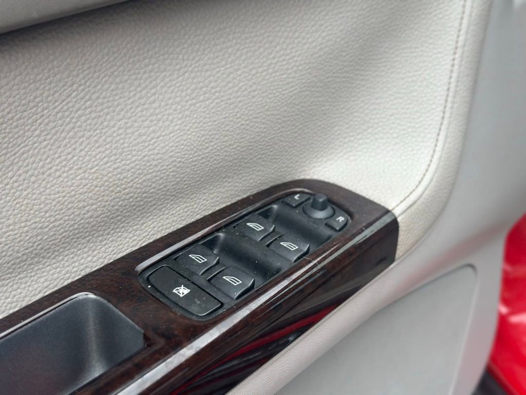 Used 2006 Volvo V50 2.4i FWD image 19