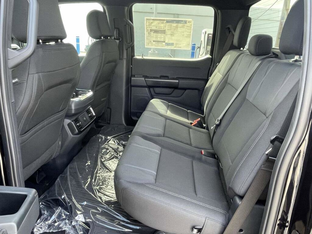 New 2026 Ford F150 STX w/ Equipment Group 200A AWD/4WD image 19
