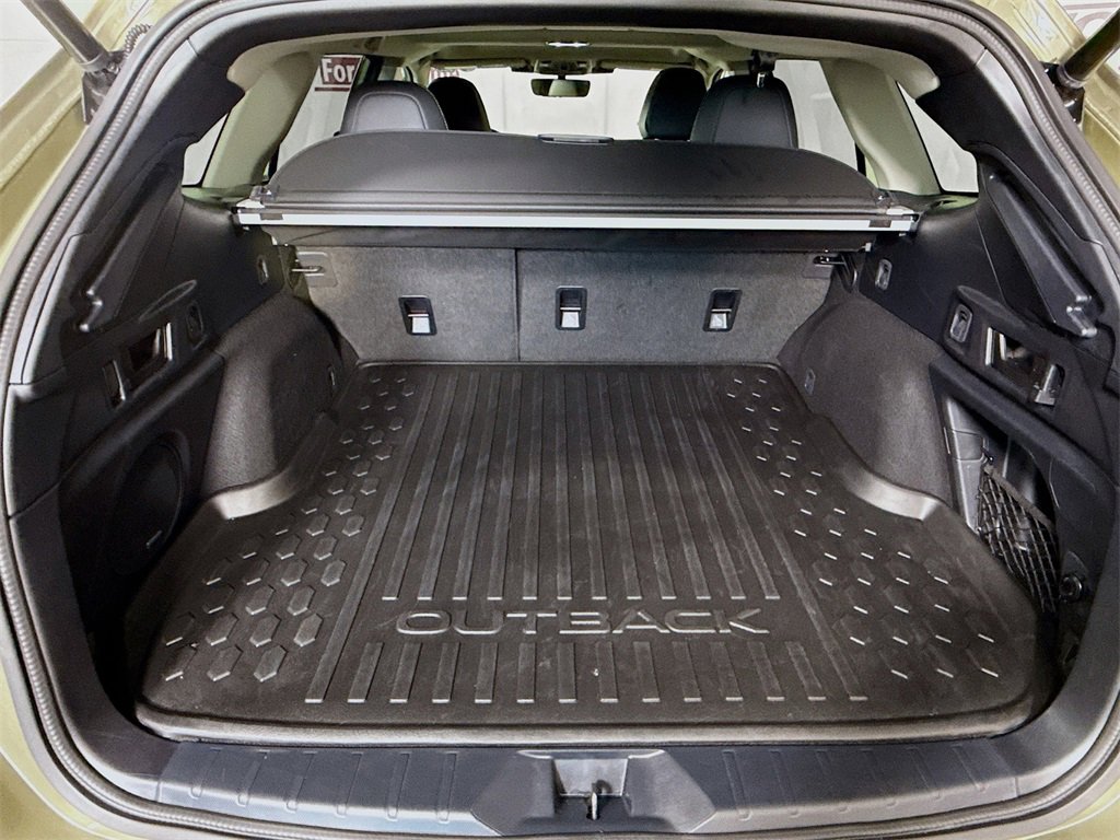Certified 2025 Subaru Outback Onyx Edition XT image 30