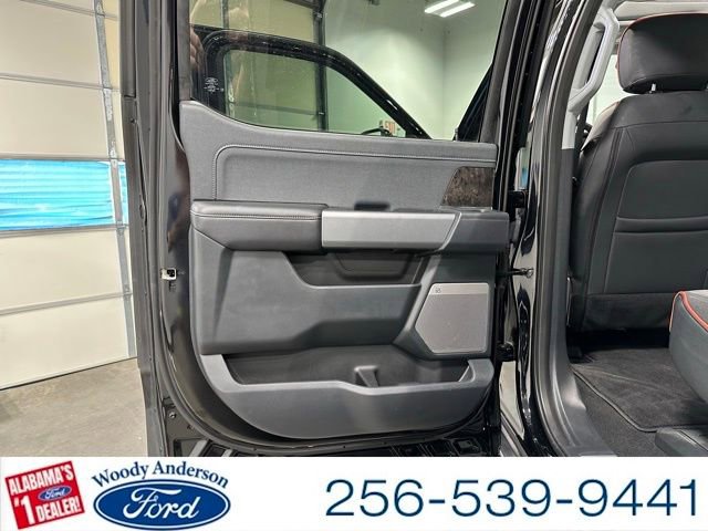 Used 2023 Ford F250 Lariat w/ Lariat Ultimate Package image 31