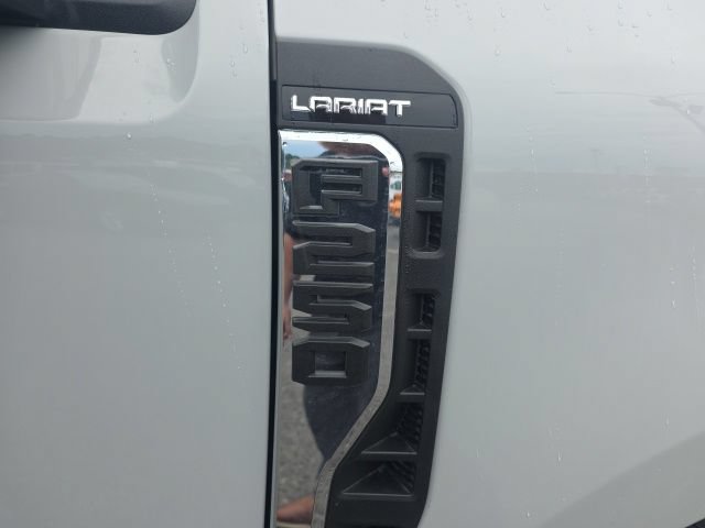 Used 2026 Ford F250 Lariat w/ FX4 Off-Road Package AWD/4WD image 5
