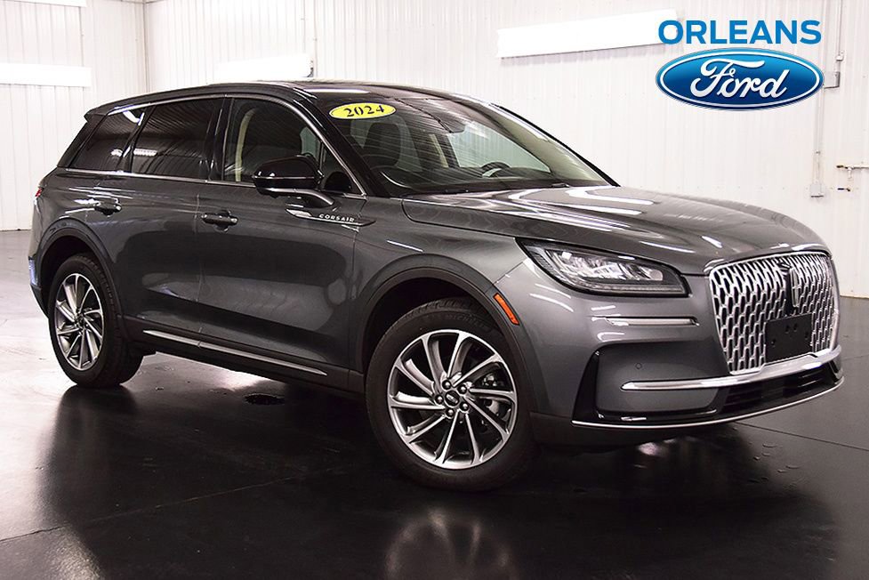 Used 2024 Lincoln Corsair AWD w/ Equipment Group 101A image 1